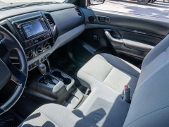 Used 2014  Toyota Tacoma 2WD Reg Cab Auto at A Motors Sales & Finance near San Antonio&comma; TX