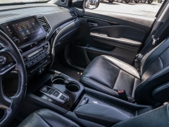 Used 2019  Honda Pilot 4d SUV FWD Touring 8-Passenger at A Motors Sales & Finance near San Antonio&comma; TX