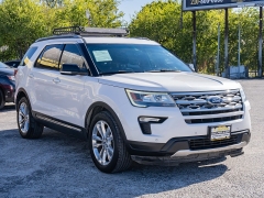 Used 2018  Ford Explorer 4d SUV FWD XLT at A Motors Sales & Finance near San Antonio, TX