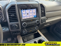 Used 2019 Ford Expedition Max 4d SUV 4WD XLT at A Motors Sales & Finance near San Antonio, TX