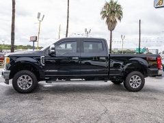 Used 2017  Ford Super Duty F-250 4WD Crew Cab XLT at A Motors Sales & Finance near San Antonio&comma; TX