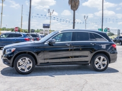 Used 2019  Mercedes-Benz GLC-Class 4d SUV GLC300 at A Motors Sales & Finance near San Antonio&comma; TX