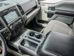 Used 2017  Ford F-150 2WD SuperCrew XLT 5 1&sol;2 at A Motors Sales & Finance near San Antonio&comma; TX