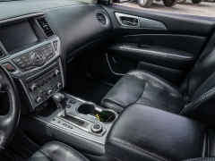 Used 2020  Nissan Pathfinder 4d SUV 4WD SL at A Motors Sales & Finance near San Antonio&comma; TX