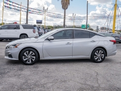 Used 2019  Nissan Altima 4d Sedan FWD 2&period;5L S at A Motors Sales & Finance near San Antonio&comma; TX