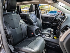 Used 2016  Jeep Cherokee 4d SUV 4WD Limited V6 at A Motors Sales & Finance near San Antonio&comma; TX