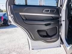 Used 2018  Ford Explorer 4d SUV FWD XLT at A Motors Sales & Finance near San Antonio, TX