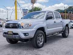 Used 2013  Toyota Tacoma 2WD Double Cab PreRunner V6 Short Bed at A Motors Sales & Finance near San Antonio&comma; TX