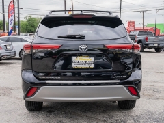 Used 2022  Toyota Highlander Platinum FWD at A Motors Sales & Finance near San Antonio&comma; TX