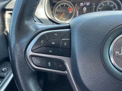 Used 2019 Jeep Cherokee 4d SUV FWD Latitude Plus 2.4L at A Motors Sales & Finance near San Antonio, TX