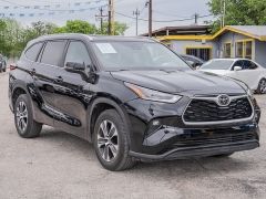 Used 2023  Toyota Highlander XLE FWD at A Motors Sales & Finance near San Antonio&comma; TX