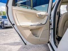 Used 2015 Volvo XC60 4d SUV AWD (2015.5) T6 at A Motors Sales & Finance near San Antonio, TX