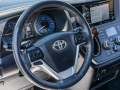 Used 2020  Toyota Sienna 4d Wagon FWD Limited Premium 7-Passenger at A Motors Sales & Finance near San Antonio&comma; TX