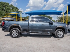 Used 2020  GMC Sierra 2500 4WD Crew Cab Denali Dsl at A Motors Sales & Finance near San Antonio&comma; TX
