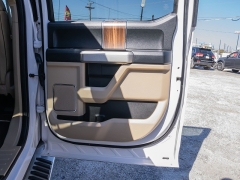 Used 2016  Ford F-150 2WD SuperCrew Lariat 5 1&sol;2 at A Motors Sales & Finance near San Antonio&comma; TX