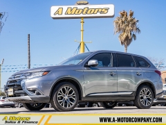 Used 2017  Mitsubishi Outlander 4d SUV FWD SE at A Motors Sales & Finance near San Antonio&comma; TX
