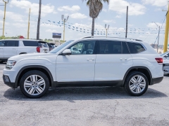 Used 2018  Volkswagen Atlas 3&period;6L V6 SEL Premium 4MOTION at A Motors Sales & Finance near San Antonio&comma; TX