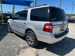 Used 2017 Ford Expedition 4d SUV 2WD XLT at A Motors Sales & Finance near San Antonio, TX