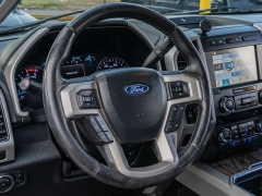 Used 2019 Ford Super Duty F-250 4WD Crew Cab Lariat at A Motors Sales & Finance near San Antonio, TX