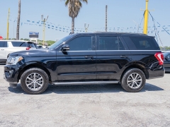 Used 2020  Ford Expedition 4d SUV 2WD XLT at A Motors Sales & Finance near San Antonio&comma; TX