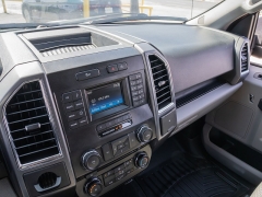 Used 2015  Ford F-150 2WD Supercrew XLT 5 1&sol;2 at A Motors Sales & Finance near San Antonio&comma; TX