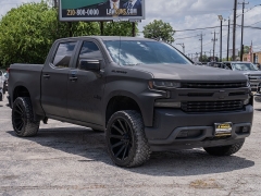 Used 2019  Chevrolet Silverado 1500 2WD Crew Cab LT at A Motors Sales & Finance near San Antonio&comma; TX