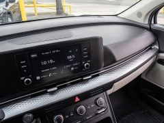 Used 2022  Kia Carnival LX Seat Package FWD at A Motors Sales & Finance near San Antonio, TX