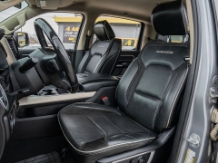 Used 2019  Ram 1500 2WD Crew Cab Laramie at A Motors Sales & Finance near San Antonio&comma; TX