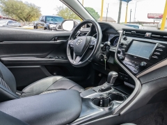 Used 2020  Toyota Camry 4d Sedan SE at A Motors Sales & Finance near San Antonio&comma; TX