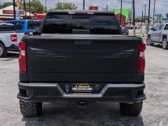 Used 2019  Chevrolet Silverado 1500 2WD Crew Cab LT at A Motors Sales & Finance near San Antonio&comma; TX
