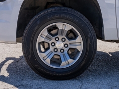 Used 2017  Chevrolet Suburban 4d SUV 4WD LT at A Motors Sales & Finance near San Antonio, TX