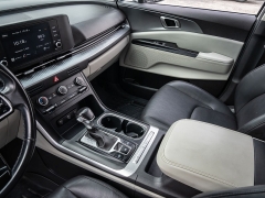 Used 2022  Kia Carnival LX Seat Package FWD at A Motors Sales & Finance near San Antonio, TX