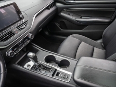Used 2019  Nissan Altima 4d Sedan FWD 2&period;5L SV at A Motors Sales & Finance near San Antonio&comma; TX