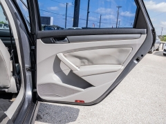 Used 2015  Volkswagen Passat TDI 4d Sedan SE at A Motors Sales & Finance near San Antonio&comma; TX