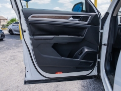 Used 2018  Volkswagen Atlas 3&period;6L V6 SEL Premium 4MOTION at A Motors Sales & Finance near San Antonio&comma; TX