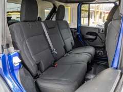 Used 2018  Jeep Wrangler Unlimited 4d SUV 4WD Sport at A Motors Sales & Finance near San Antonio&comma; TX