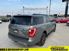 Used 2019 Ford Expedition Max 4d SUV 4WD XLT at A Motors Sales & Finance near San Antonio, TX