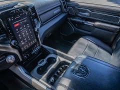 Used 2019  Ram 1500 2WD Crew Cab Laramie at A Motors Sales & Finance near San Antonio&comma; TX