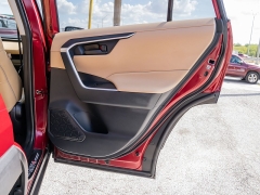 Used 2019  Toyota RAV4 4d SUV FWD LE at A Motors Sales & Finance near San Antonio&comma; TX