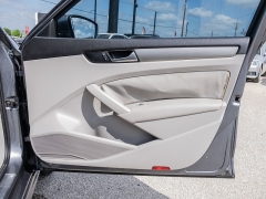 Used 2015  Volkswagen Passat TDI 4d Sedan SE at A Motors Sales & Finance near San Antonio&comma; TX