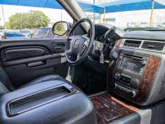 Used 2011  GMC Sierra 2500 4WD Crew Cab Denali at A Motors Sales & Finance near San Antonio&comma; TX