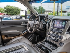 Used 2020  GMC Yukon XL 4d SUV 4WD Denali at A Motors Sales & Finance near San Antonio&comma; TX