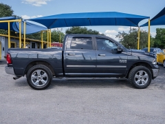 Used 2017  Ram 1500 2WD Crew Cab Lone Star at A Motors Sales & Finance near San Antonio&comma; TX