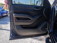 Used 2020  Chevrolet Suburban 4d SUV 4WD LT at A Motors Sales & Finance near San Antonio, TX