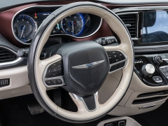 Used 2020  Chrysler Pacifica 4d Wagon Limited at A Motors Sales & Finance near San Antonio, TX