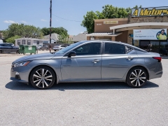Used 2020  Nissan Altima 4d Sedan FWD 2&period;5L SR at A Motors Sales & Finance near San Antonio&comma; TX