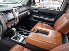 Used 2018  Toyota Tundra 2WD CrewMax SR5 5&period;7L at A Motors Sales & Finance near San Antonio&comma; TX