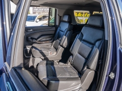 Used 2020  Chevrolet Suburban 4d SUV 4WD LT at A Motors Sales & Finance near San Antonio, TX