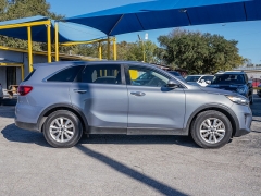 Used 2020  Kia Sorento 4d SUV FWD LX V6 at A Motors Sales & Finance near San Antonio, TX