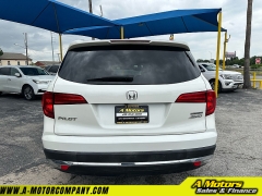 Used 2017 Honda Pilot 4d SUV AWD Touring at A Motors Sales & Finance near San Antonio, TX